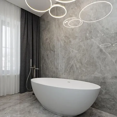 Cristal Garden Μπούκοβελ